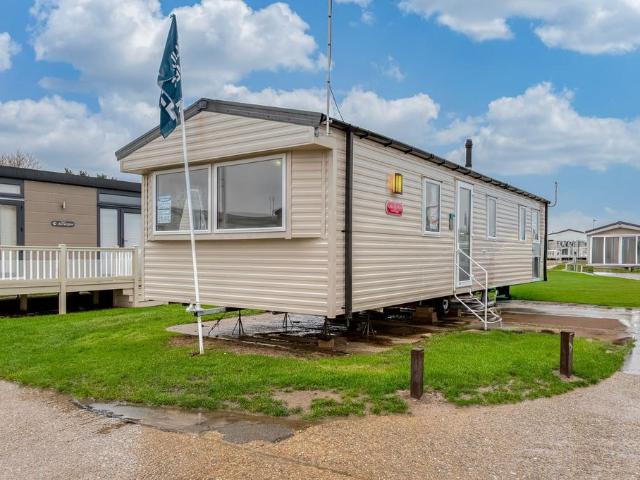 Park Home for sale in Eastbridge, Suffolk