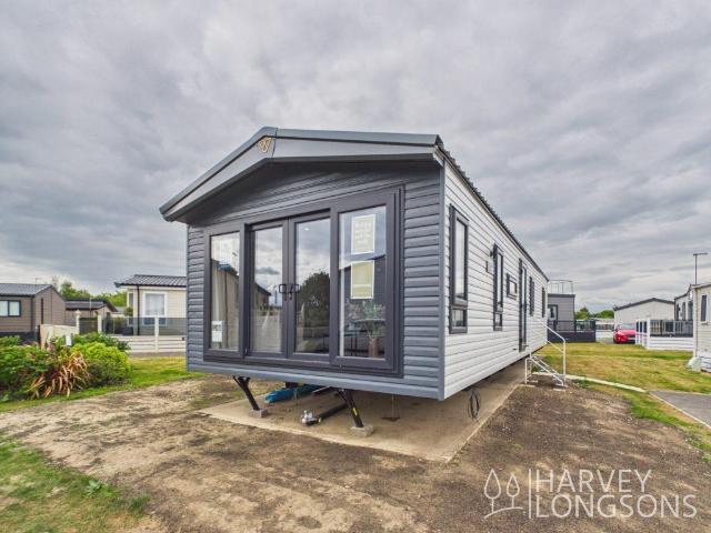 Park Home for sale in Heathlands, East Sussex
