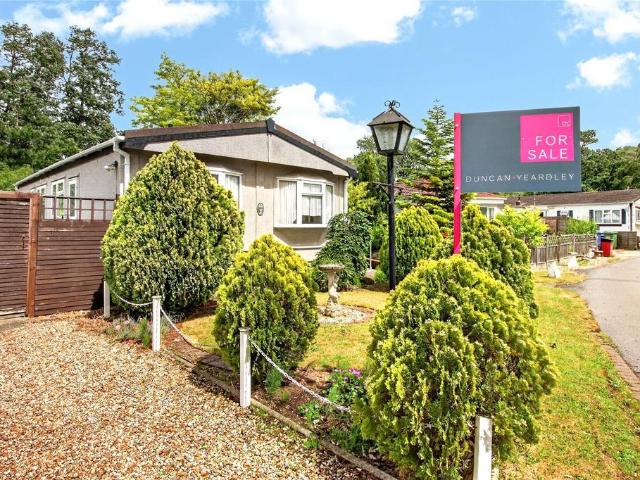 Park Home for sale in Chavey Down