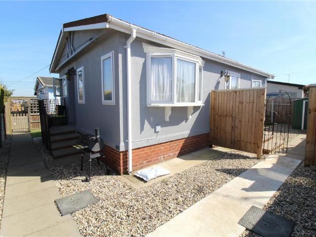 Park Home for sale in Barling, Essex