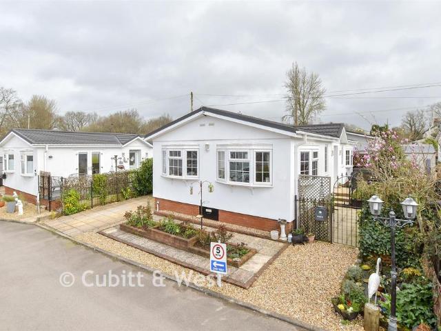 Park Home for sale in Ashington, Horsham