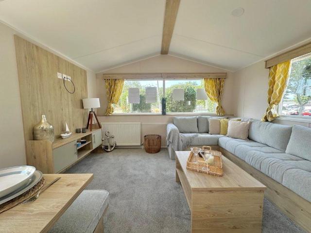 Park Home for sale in Eastbridge, Suffolk