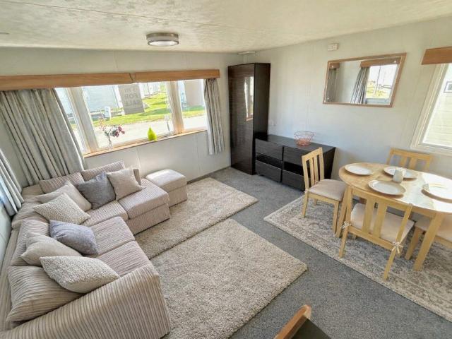 Park Home for sale in Dale Hill, Essex