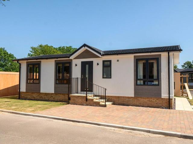 Park Home for sale in Limberlost, East Dorset