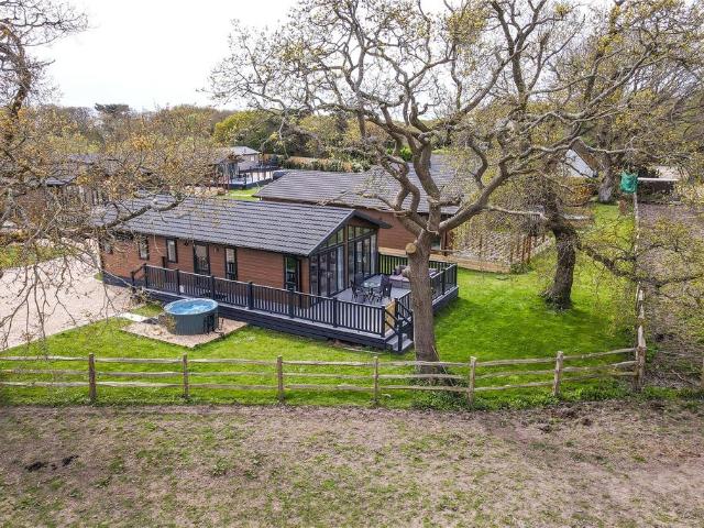 Park Home for sale in Old Milton, Ashurst Bridge