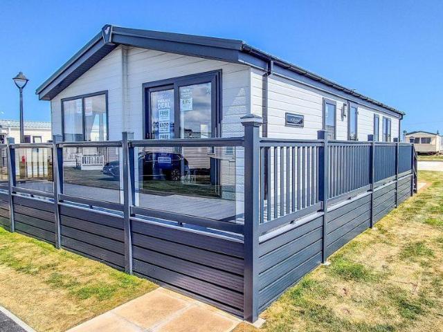 Park Home for sale in Felixstowe, Felixstowe