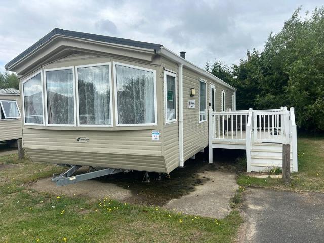 Park Home for sale in Stokesby, Norfolk