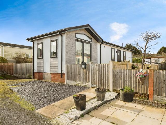 Park Home for sale in Elton