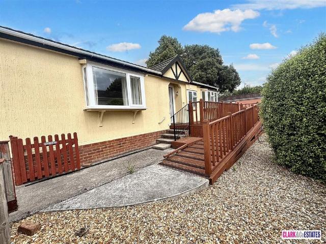 Park Home for sale in Newcourt, Watergate