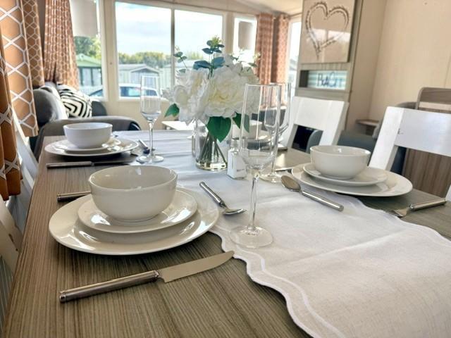 Park Home for sale in Upper Dovercourt, Dale Hill