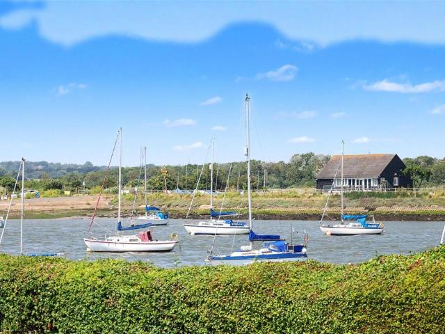 Park Home for sale in Barling, Essex