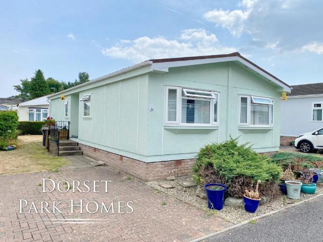 Park Home for sale in Tricketts Cross, Ferndown