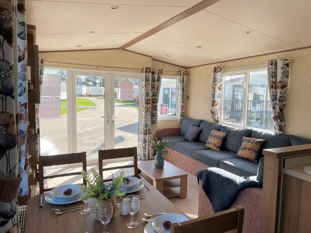 Park Home for sale in Eastbridge, Suffolk