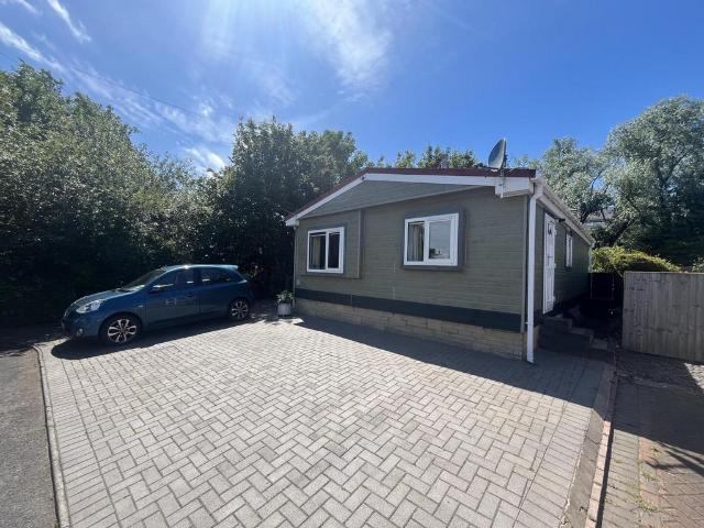 Park Home for sale in Freckleton, Lancashire