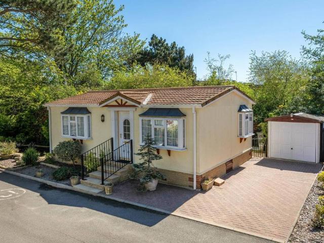 Park Home for sale in Ashby De La Launde, Lincolnshire