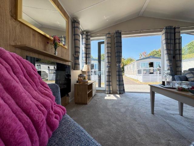 Park Home for sale in Cross In Hand, East Sussex