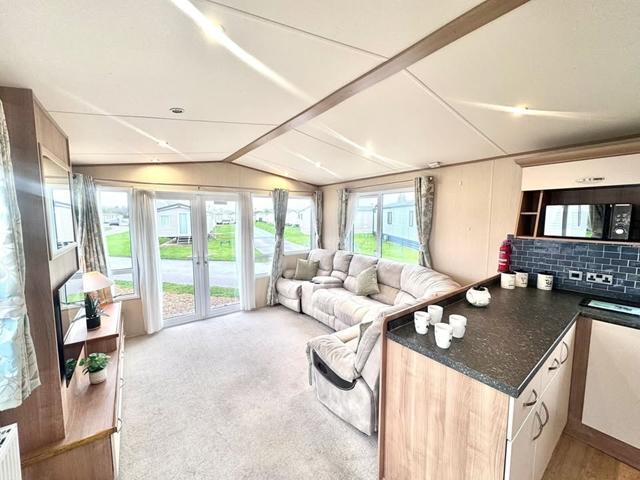 Park Home for sale in Littlecote, West Sussex
