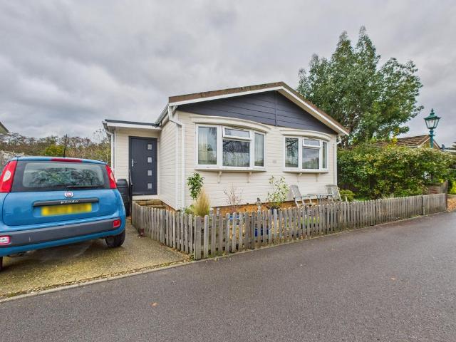 Park Home for sale in Aldermaston Soke, West Berkshire