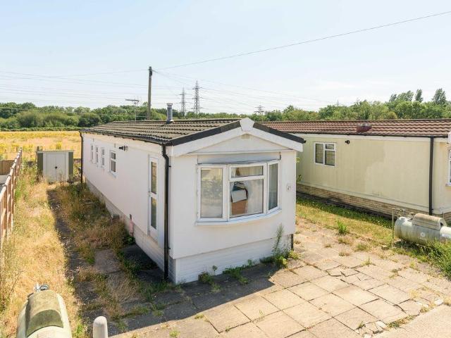 Park Home for sale in Row Town, Surrey