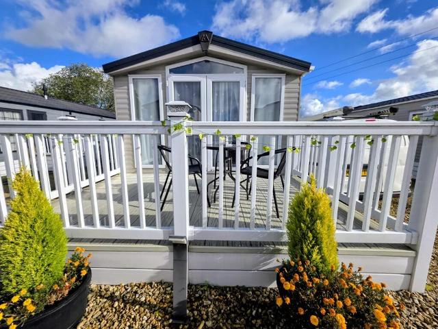 Park Home for sale in Eastington, Stroud