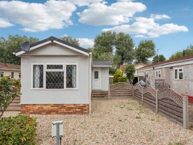 Park Home for sale in Harmondsworth, Isle Of Man