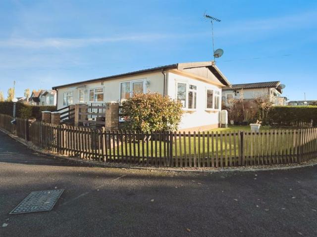 Park Home for sale in Priors Hall Park, Weldon