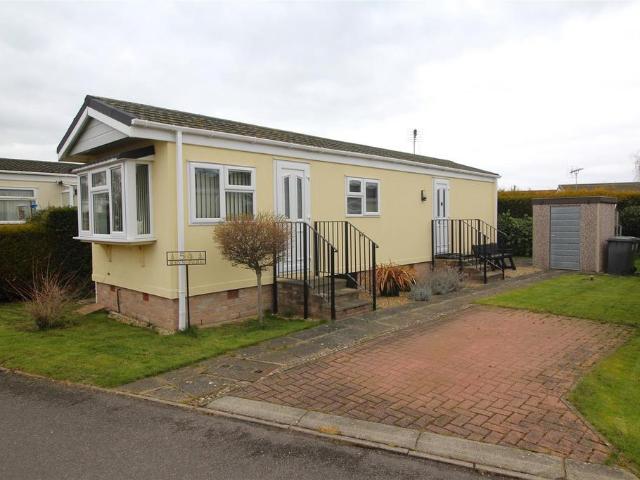 Park Home for sale in Parnwell, Peterborough