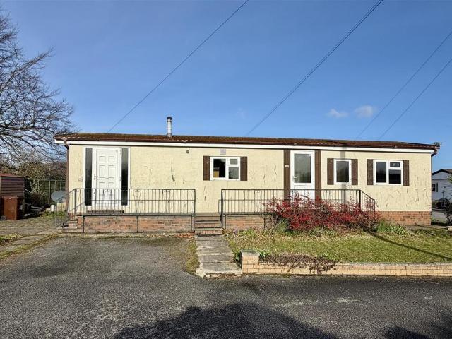 Park Home for sale in Garforth, West Yorkshire