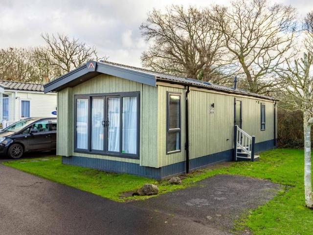 Park Home for sale in Woodmancote, Horsham