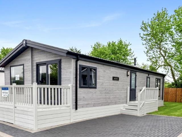 Park Home for sale in Wymans Brook, Golden Valley