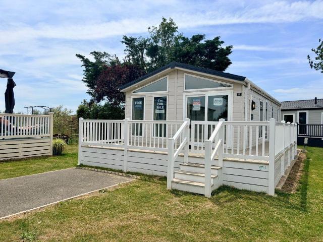 Park Home for sale in Maldon