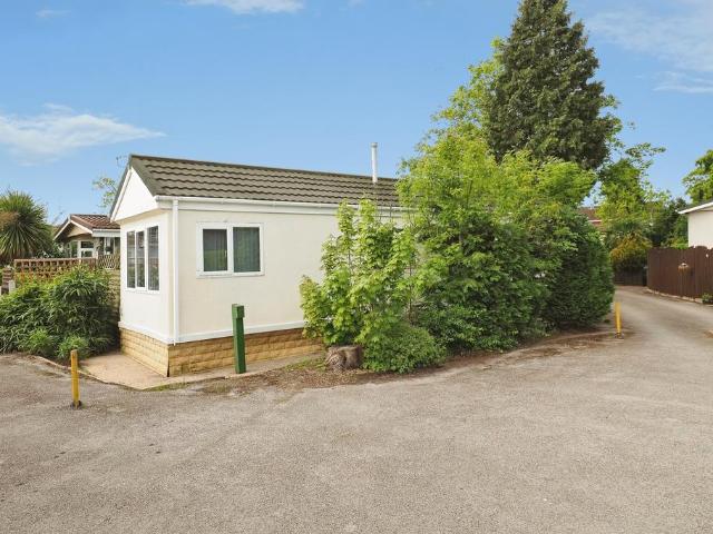 Park Home for sale in Holme Pierrepont, Barton In Fabis