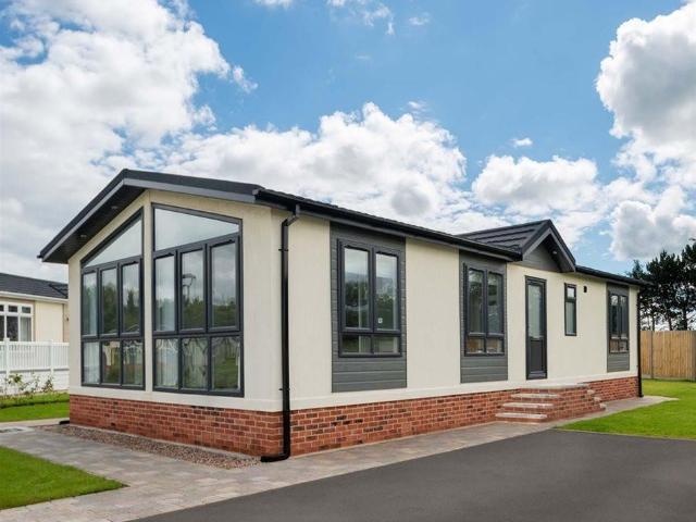 Park Home for sale in Canvey Island