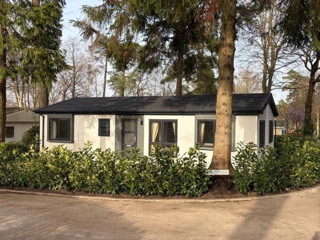 Park Home for sale in Hart, Hampshire