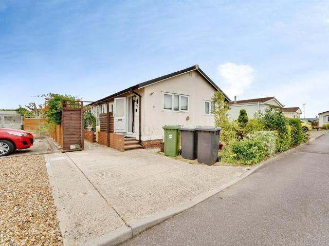 Park Home for sale in Cranfield, Bedfordshire