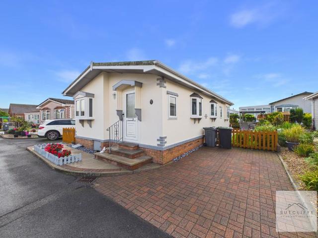 Park Home for sale in Cabus, Lancashire