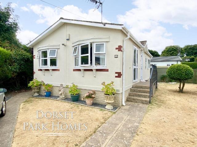 Park Home for sale in Kinson, Bournemouth