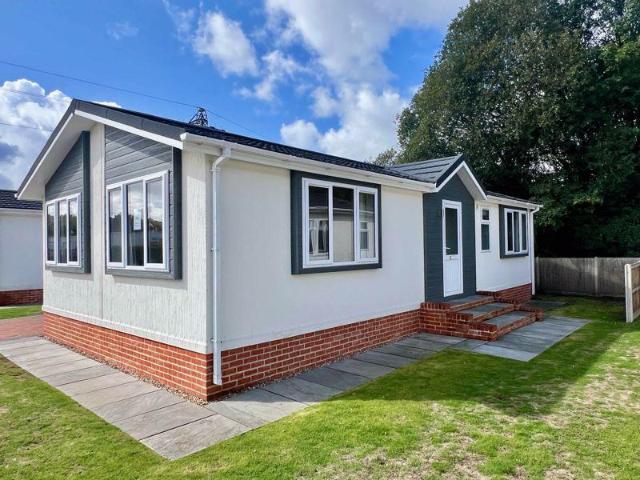 Park Home for sale in Priest Down, Hampshire