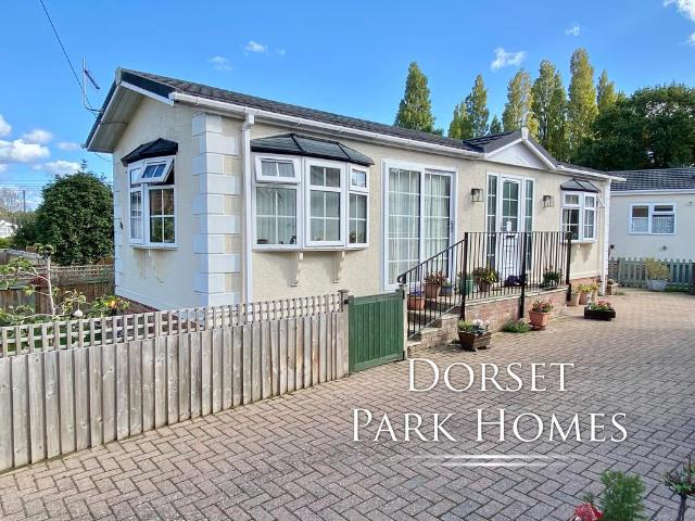 Park Home for sale in Iford, Bournemouth