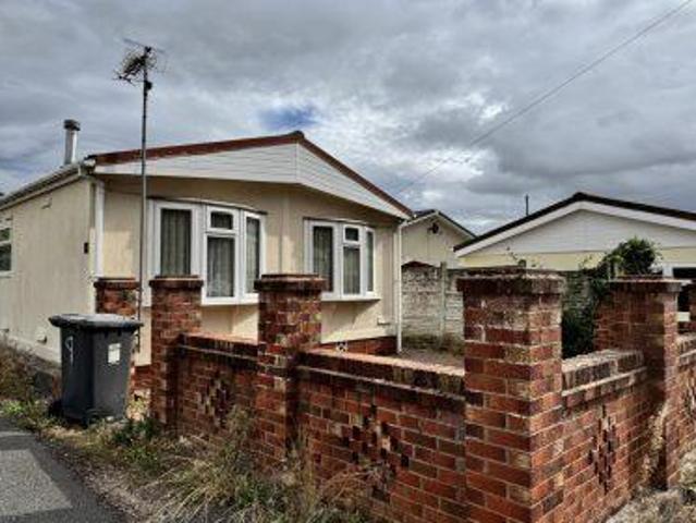 Park Home for sale in Llay, Wales