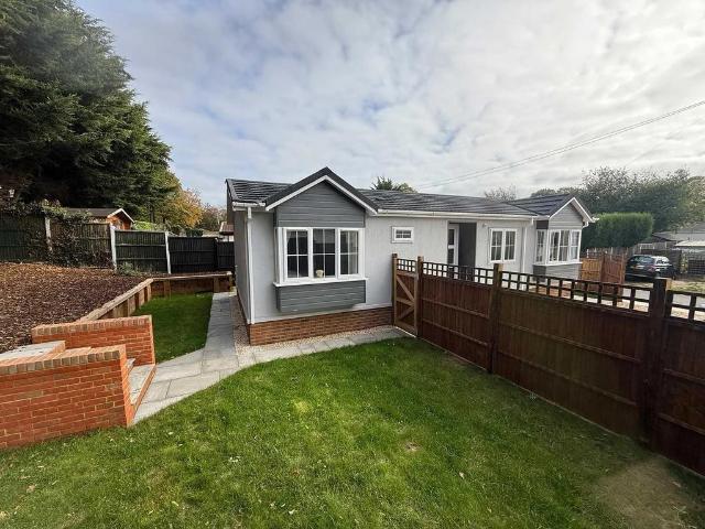 Park Home for sale in St Marks, Maidenhead