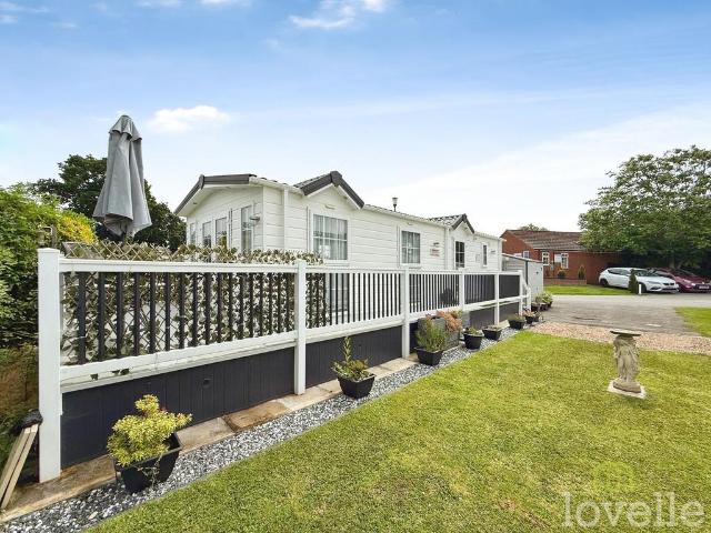 Park Home for sale in Witham St Hughs, Ashby De La Launde