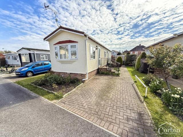 Park Home for sale in Kinson, Bournemouth