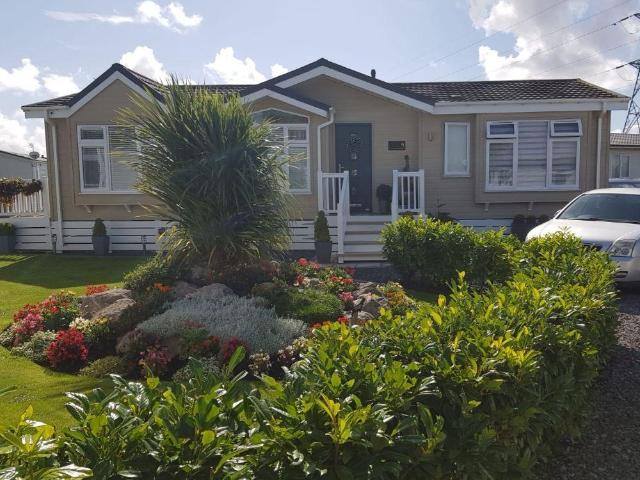 Park Home for sale in Cabus, Lancashire