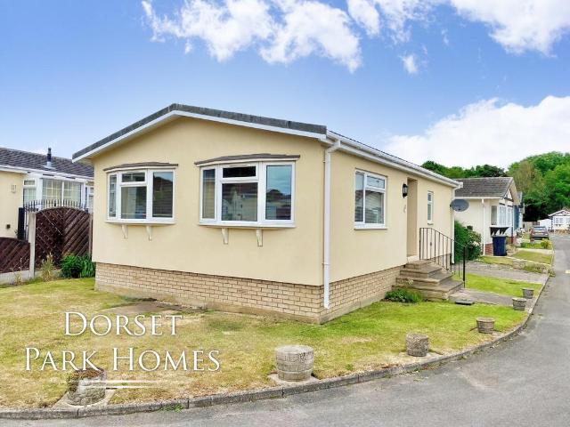 Park Home for sale in Kinson, Bournemouth