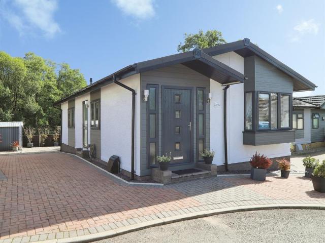 Park Home for sale in Pontypridd, Wales