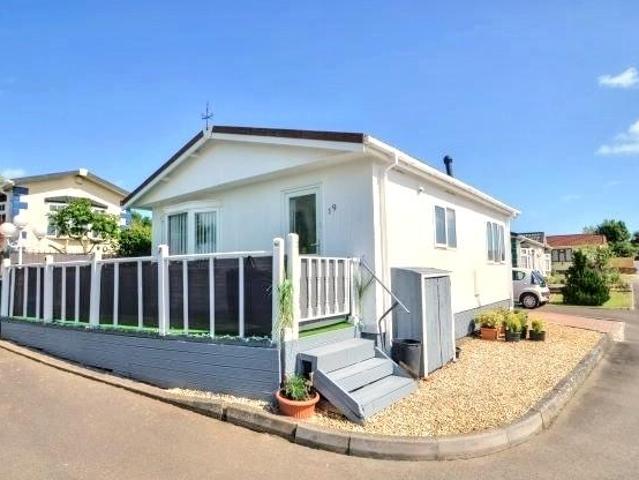 Park Home for sale in Budlake, Devon