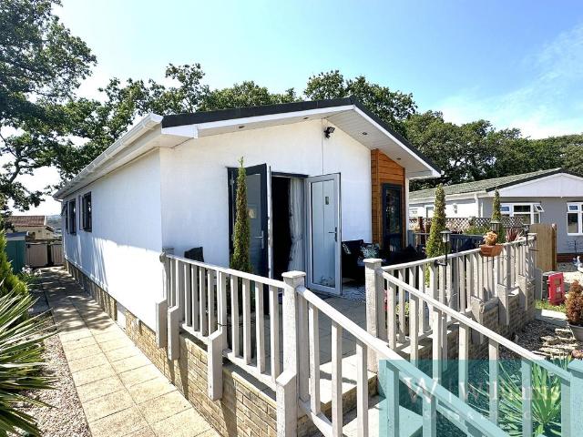 Park Home for sale in Whippingham, Isle Of Wight