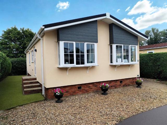 Park Home for sale in Offton, Bedingfield