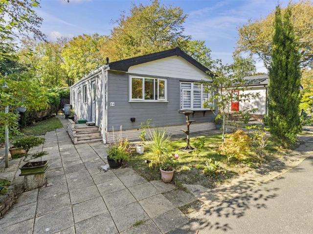Park Home for sale in Golden Cross, Wealden